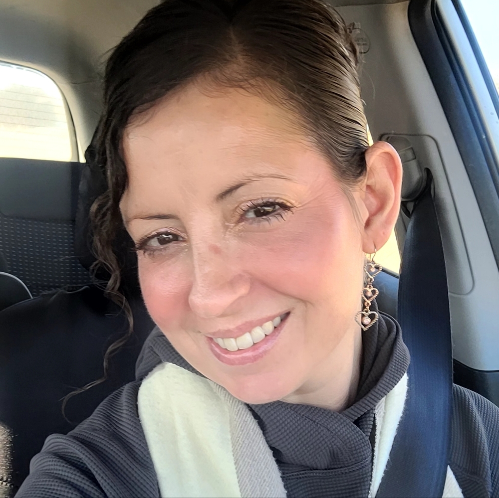 Meet your Posher, Crystal